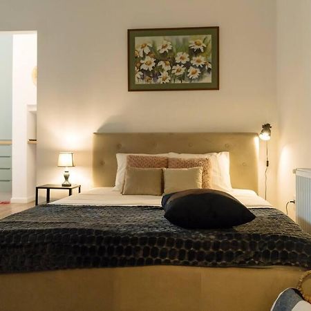 Cozy Studio Next To House Of Parliament Bucureşti Exterior foto