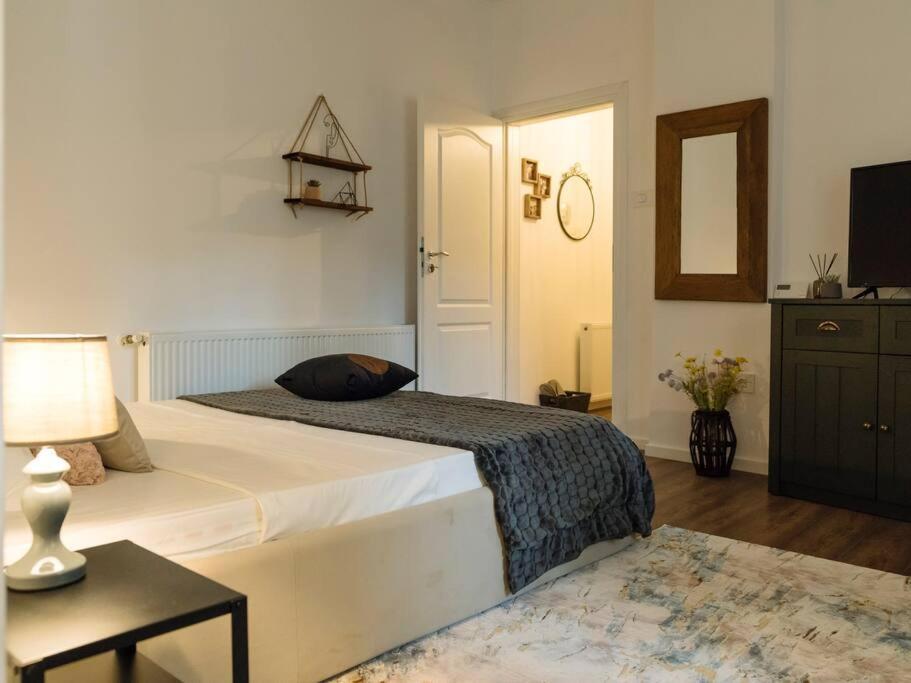 Cozy Studio Next To House Of Parliament Bucureşti Exterior foto