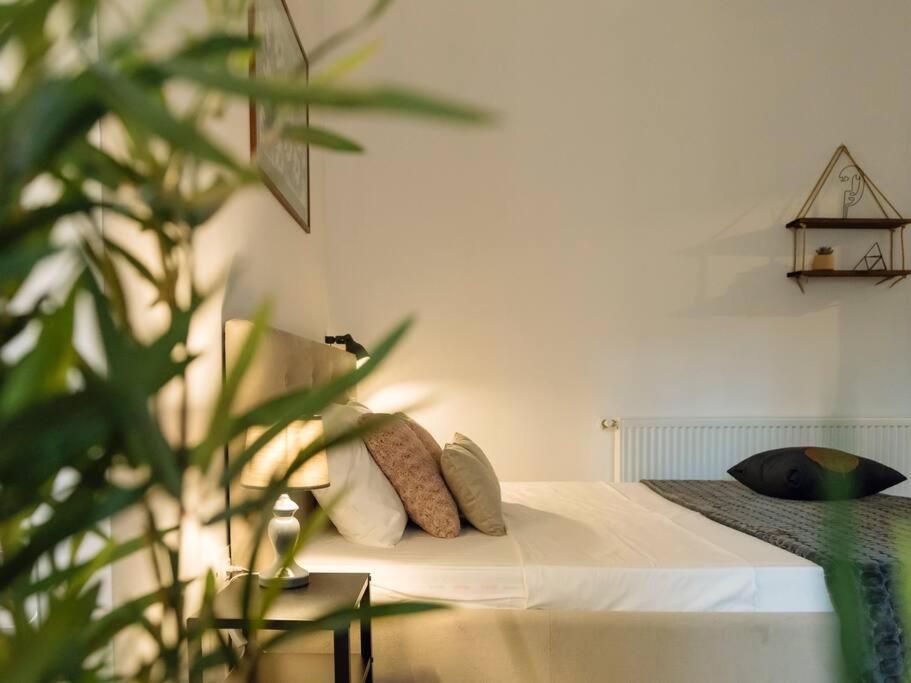 Cozy Studio Next To House Of Parliament Bucureşti Exterior foto